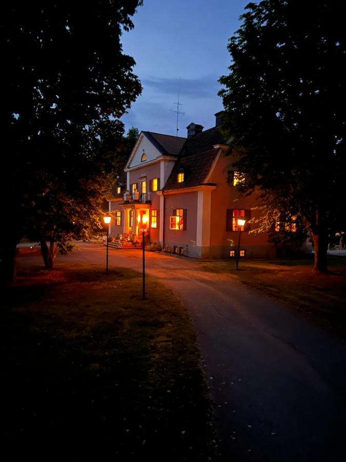 Herrgards Hotell Gyllene Haesten Västervik Dış mekan fotoğraf